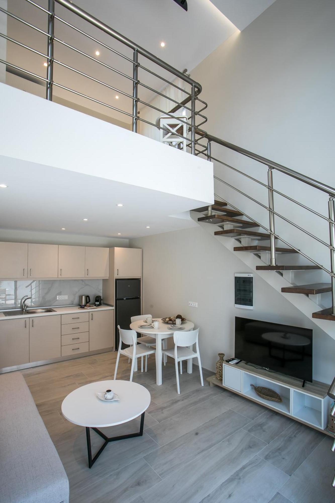 Apartament Avi